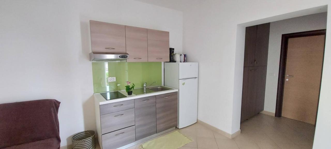 Apartmani Tomislav Đảo Krk Ngoại thất bức ảnh