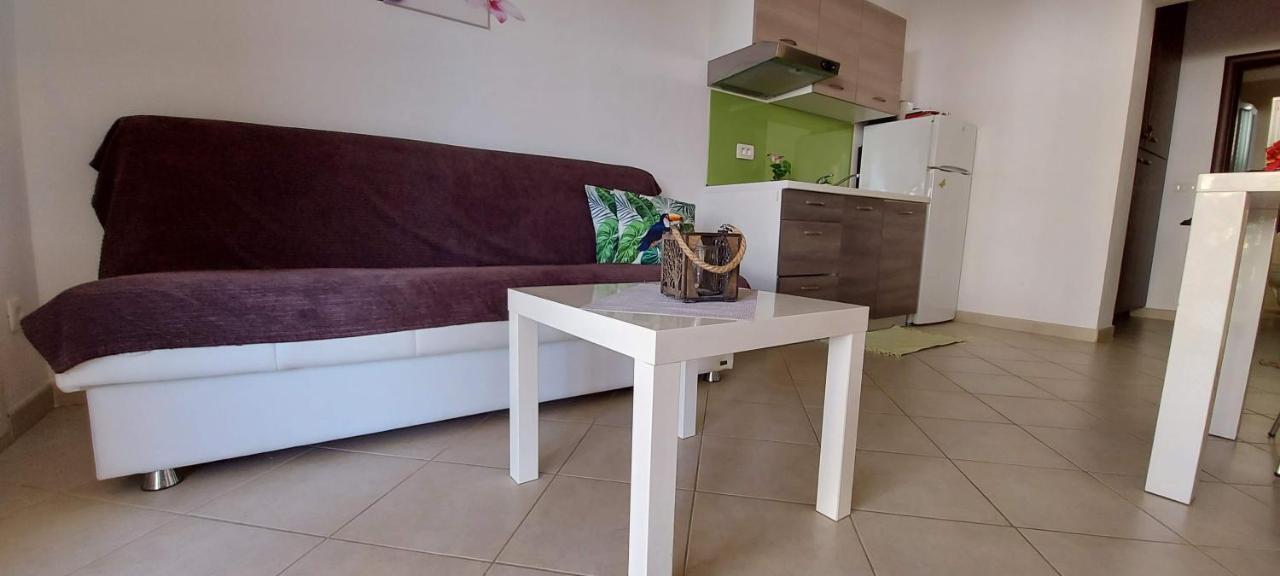 Apartmani Tomislav Đảo Krk Ngoại thất bức ảnh