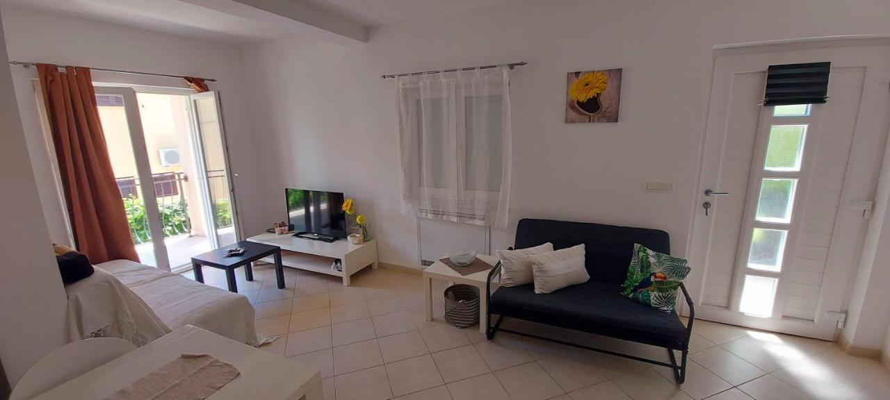 Apartmani Tomislav Đảo Krk Ngoại thất bức ảnh